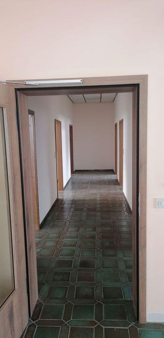 Prenájom kancelárie 660 m², Schaumbergstrasse 7A, Schwarzenbach a.d.Saale, Bavorsko Prenájom kancelárie 660 m², Schaumbergstrasse 7A, Schwarzenbach a.d.Saale, Bavorsko