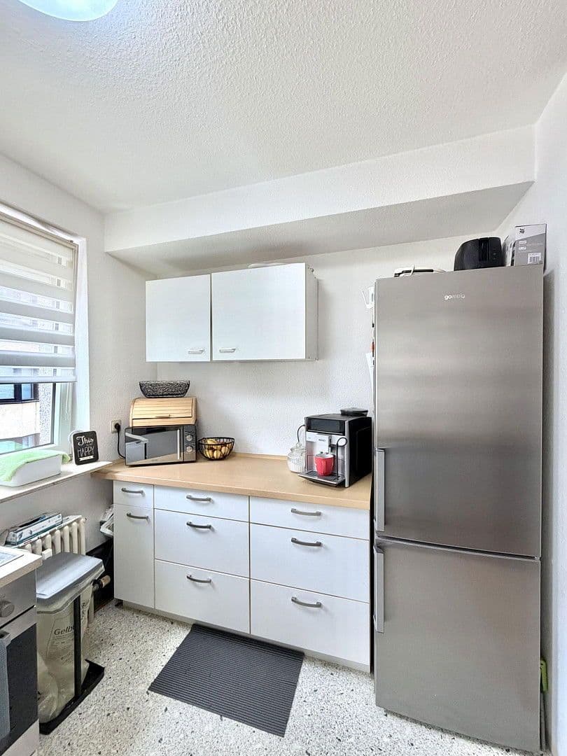 Prenájom bytu 3-izbový 82 m², Kriegsstraße 2, Pforzheim, Bádensko-Wurttembersko Prenájom bytu 3-izbový 82 m², Kriegsstraße 2, Pforzheim, Bádensko-Wurttembersko