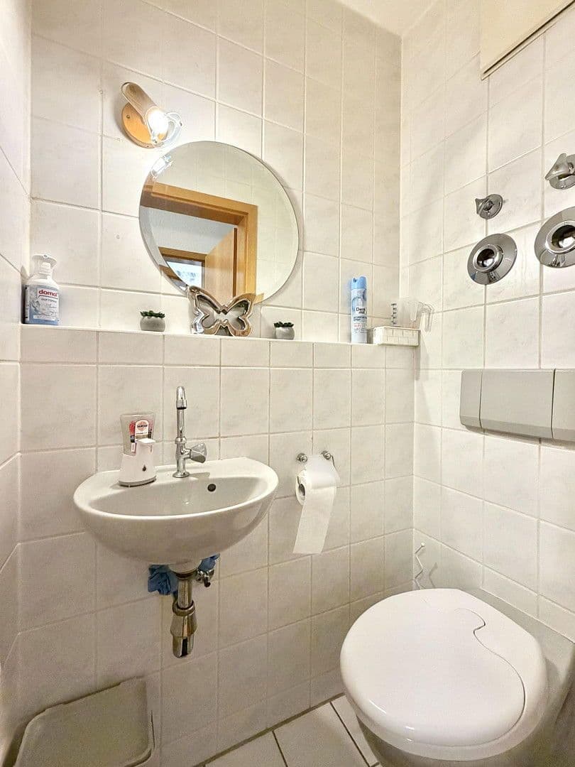 Prenájom bytu 3-izbový 82 m², Kriegsstraße 2, Pforzheim, Bádensko-Wurttembersko Prenájom bytu 3-izbový 82 m², Kriegsstraße 2, Pforzheim, Bádensko-Wurttembersko