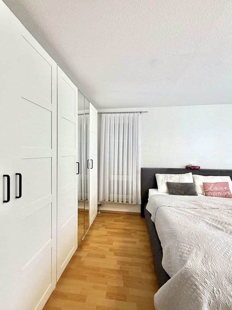Prenájom bytu 3-izbový 82 m², Kriegsstraße 2, Pforzheim, Bádensko-Wurttembersko Prenájom bytu 3-izbový 82 m², Kriegsstraße 2, Pforzheim, Bádensko-Wurttembersko