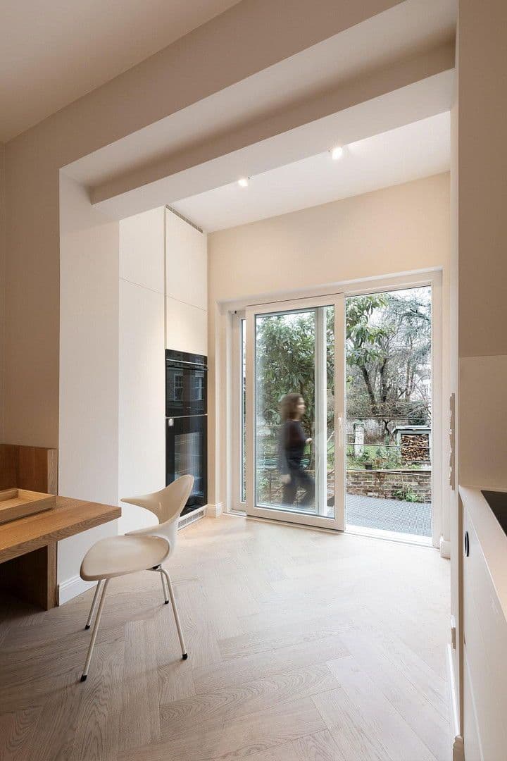 Prenájom bytu 4-izbový 104 m², Kennedydamm 7, Düsseldorf, Severné Porýnie - Westfálsko Prenájom bytu 4-izbový 104 m², Kennedydamm 7, Düsseldorf, Severné Porýnie - Westfálsko