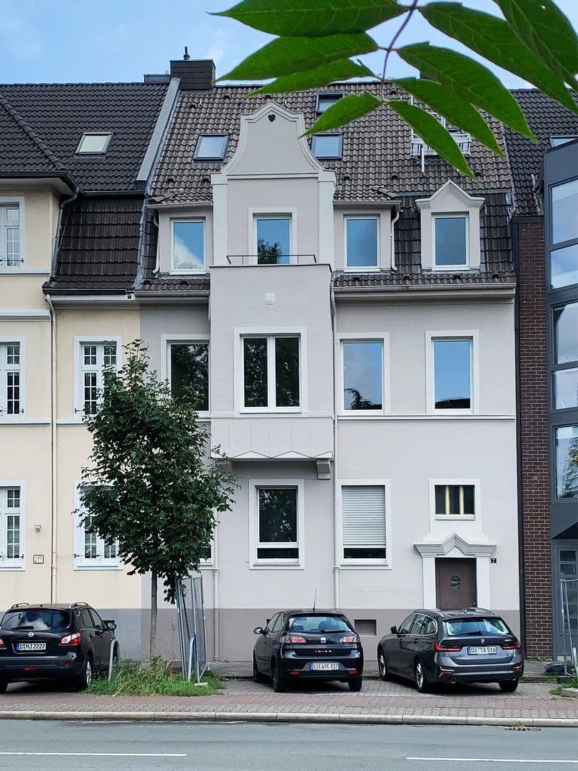 Prenájom bytu 4-izbový 104 m², Kennedydamm 7, Düsseldorf, Severné Porýnie - Westfálsko Prenájom bytu 4-izbový 104 m², Kennedydamm 7, Düsseldorf, Severné Porýnie - Westfálsko