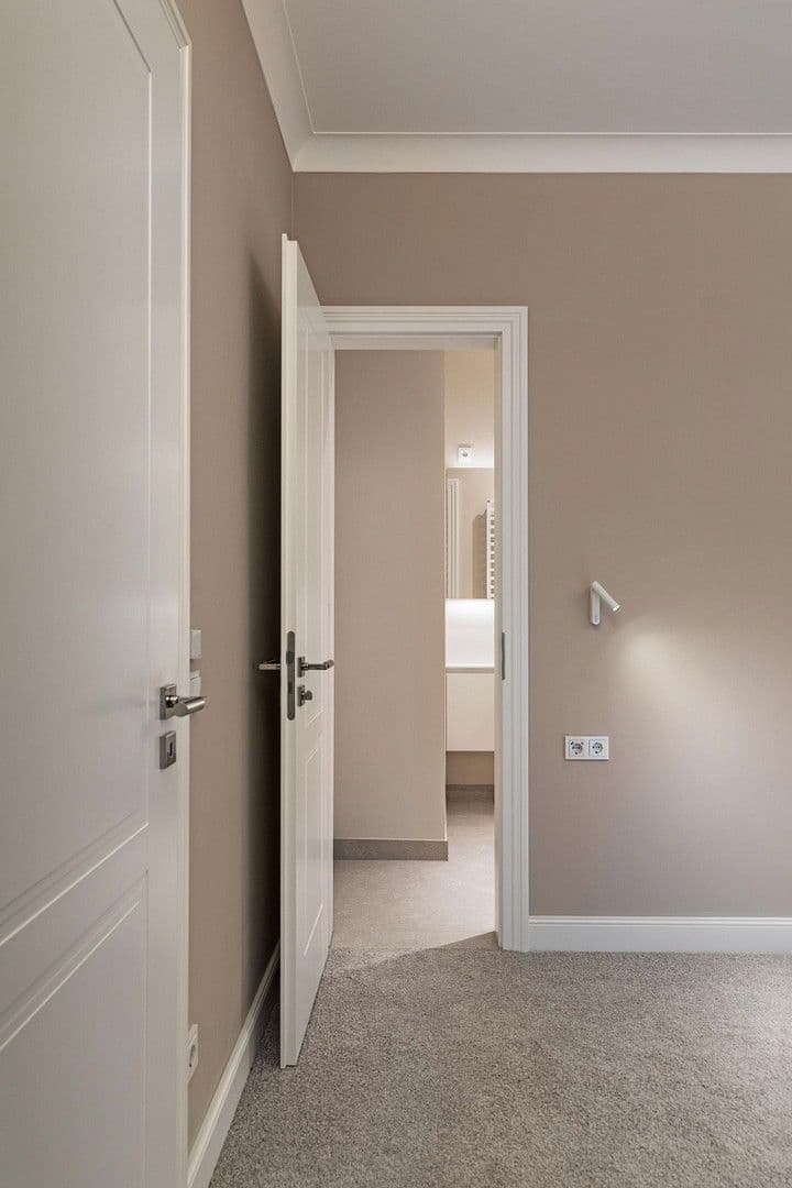 Prenájom bytu 4-izbový 104 m², Kennedydamm 7, Düsseldorf, Severné Porýnie - Westfálsko Prenájom bytu 4-izbový 104 m², Kennedydamm 7, Düsseldorf, Severné Porýnie - Westfálsko