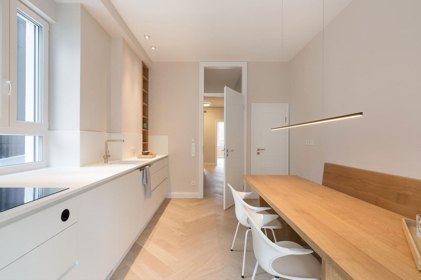 Prenájom bytu 4-izbový 104 m², Kennedydamm 7, Düsseldorf, Severné Porýnie - Westfálsko Prenájom bytu 4-izbový 104 m², Kennedydamm 7, Düsseldorf, Severné Porýnie - Westfálsko