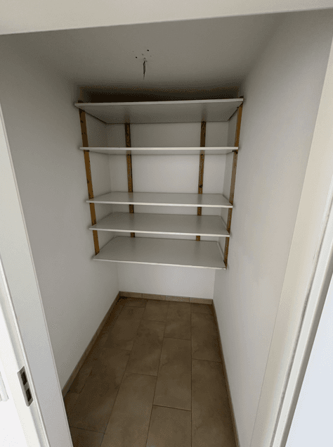 Prenájom bytu 2-izbový 68 m², Nürtingen, Bádensko-Wurttembersko Prenájom bytu 2-izbový 68 m², Nürtingen, Bádensko-Wurttembersko