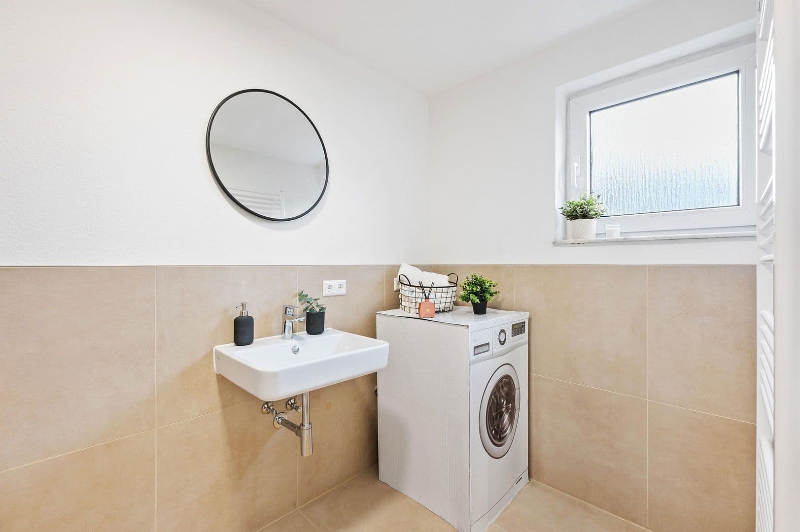 Prenájom bytu 3-izbový 78 m², Steinhaldestraße 36, Heilbronn, Bádensko-Wurttembersko Prenájom bytu 3-izbový 78 m², Steinhaldestraße 36, Heilbronn, Bádensko-Wurttembersko