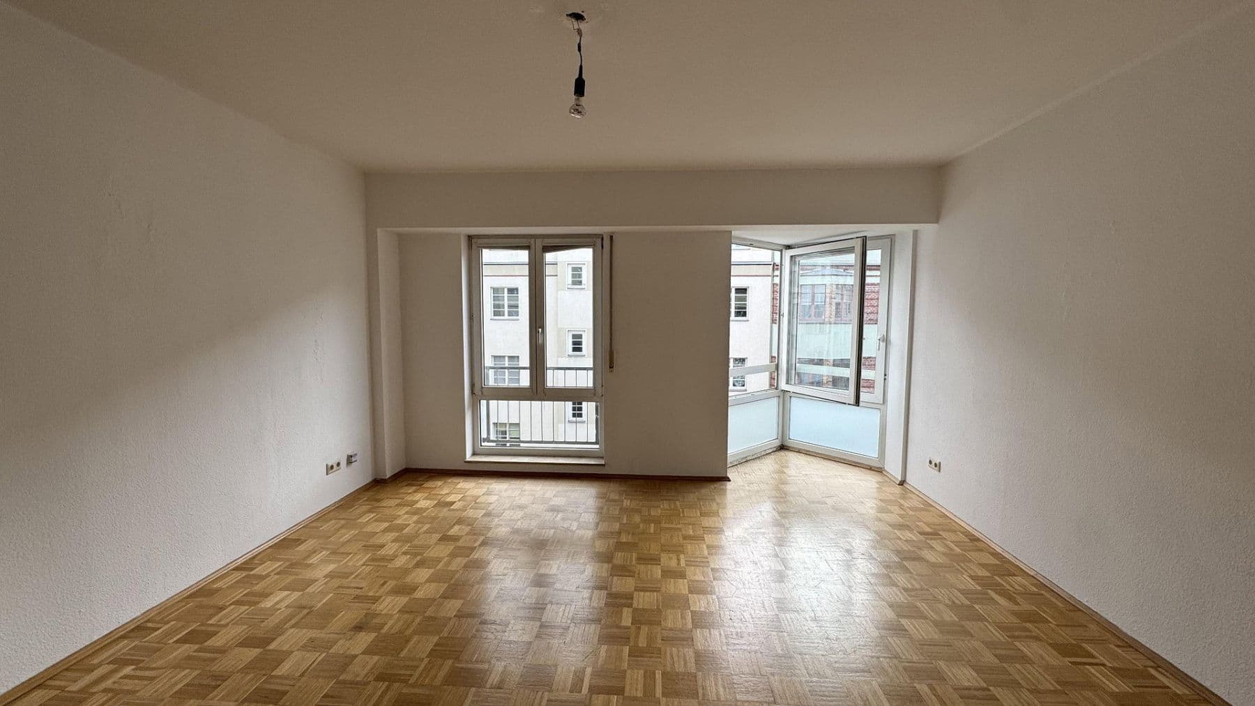 Prenájom bytu 2-izbový 53 m², Hartigstr. 1, Dresden, Sasko Prenájom bytu 2-izbový 53 m², Hartigstr. 1, Dresden, Sasko