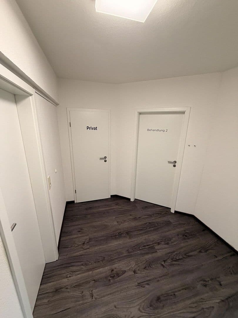 Prenájom kancelárie 170 m², Bismarckstraße 4, Pinneberg, Šlezvicko-Holštajnsko Prenájom kancelárie 170 m², Bismarckstraße 4, Pinneberg, Šlezvicko-Holštajnsko