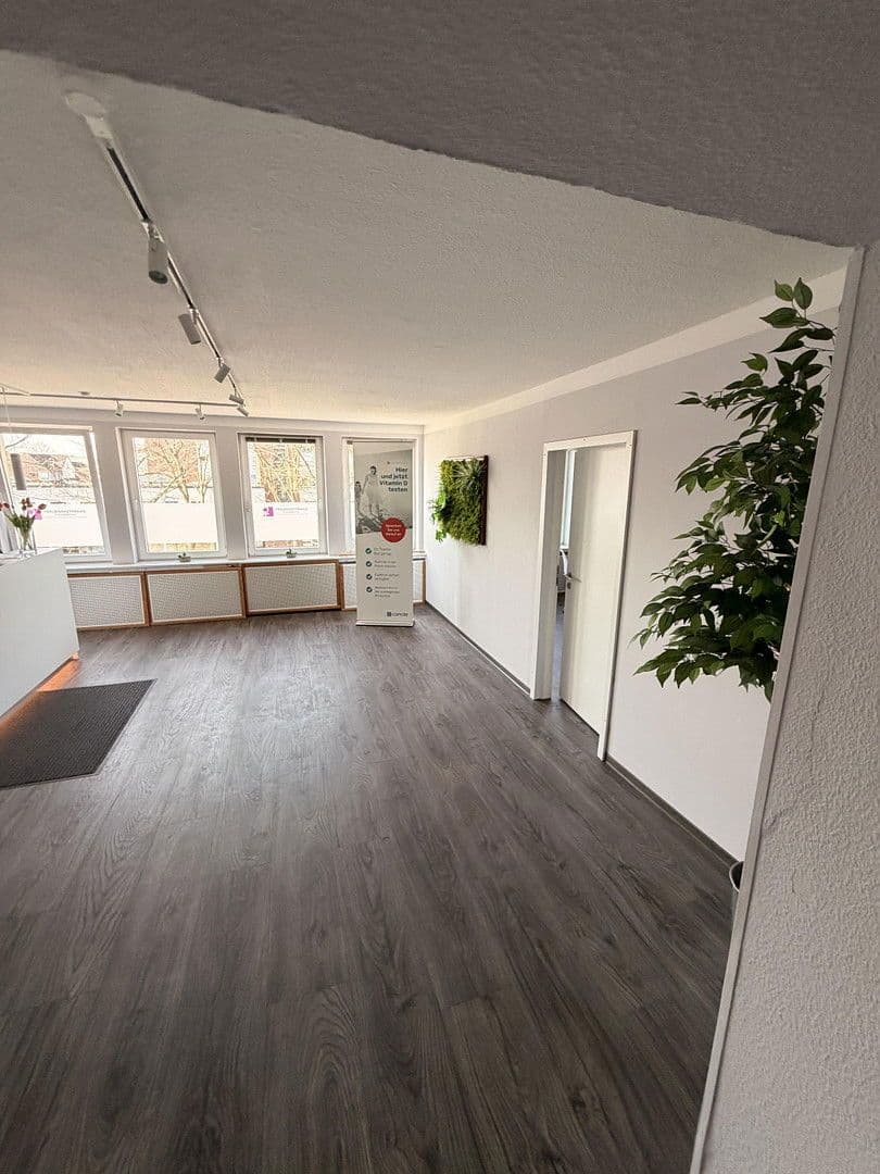 Prenájom kancelárie 170 m², Bismarckstraße 4, Pinneberg, Šlezvicko-Holštajnsko Prenájom kancelárie 170 m², Bismarckstraße 4, Pinneberg, Šlezvicko-Holštajnsko
