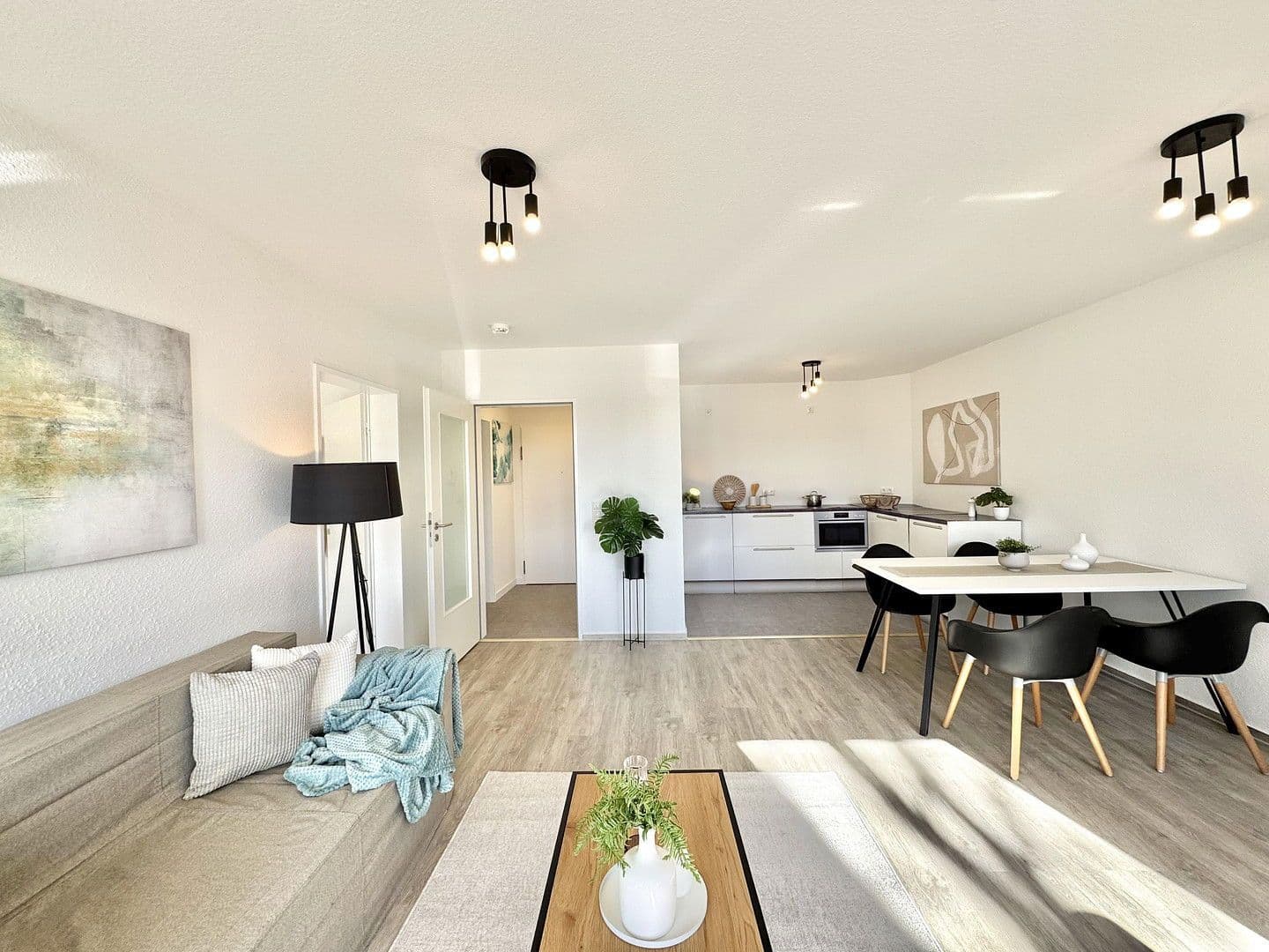 Predaj bytu 2-izbový 54 m², Schwerin, Meklenbursko-Predpomoransko Predaj bytu 2-izbový 54 m², Schwerin, Meklenbursko-Predpomoransko