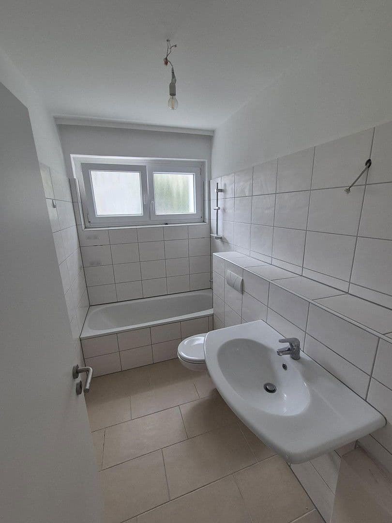 Prenájom bytu 3-izbový 82 m², Lüdenscheid, Severné Porýnie - Westfálsko Prenájom bytu 3-izbový 82 m², Lüdenscheid, Severné Porýnie - Westfálsko