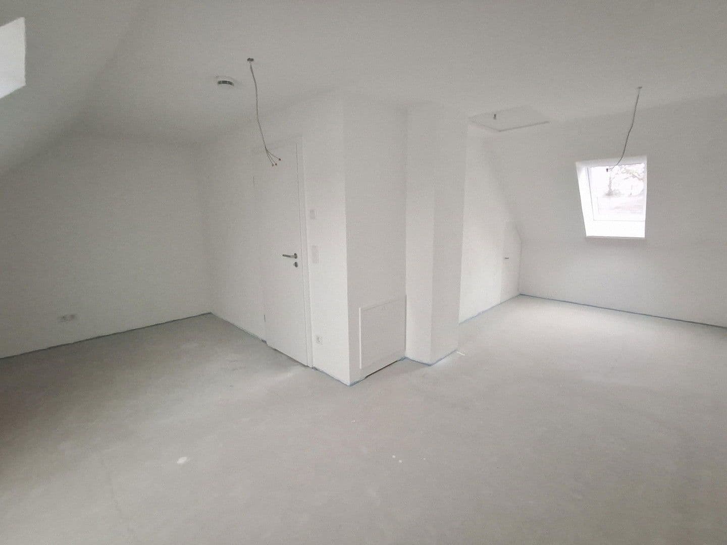Predaj domu 109 m², pozemek 265 m², Ingolstadt, Bavorsko Predaj domu 109 m², pozemek 265 m², Ingolstadt, Bavorsko