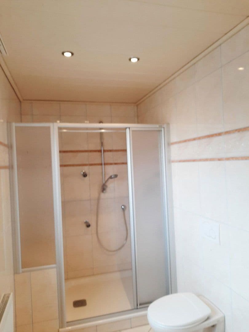 Predaj domu 155 m², pozemek 525 m², Nettetal, Severné Porýnie - Westfálsko Predaj domu 155 m², pozemek 525 m², Nettetal, Severné Porýnie - Westfálsko