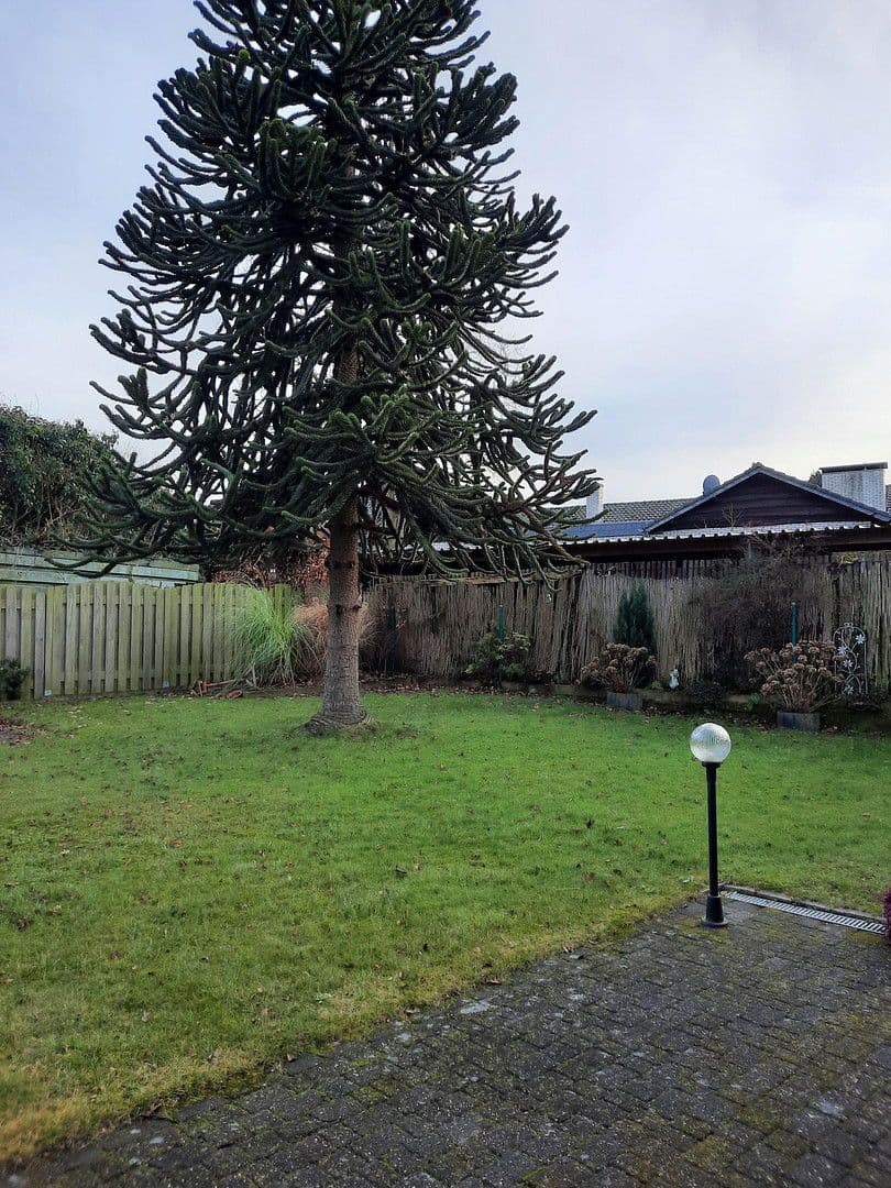 Predaj domu 155 m², pozemek 525 m², Nettetal, Severné Porýnie - Westfálsko Predaj domu 155 m², pozemek 525 m², Nettetal, Severné Porýnie - Westfálsko