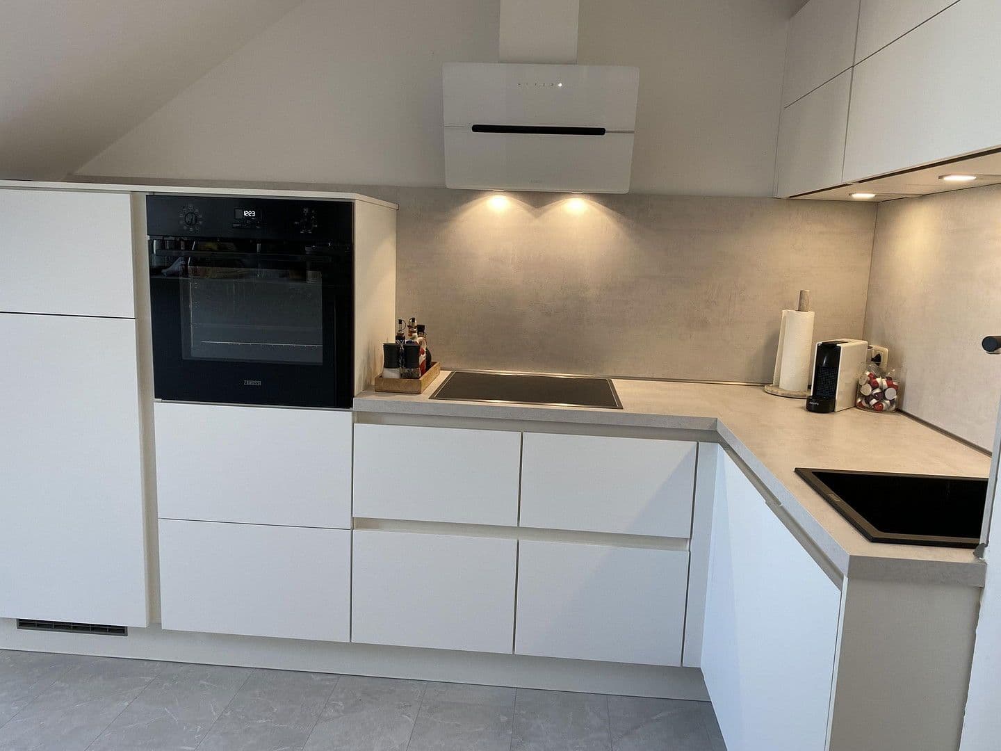 Prenájom bytu 2-izbový 56 m², Köln Weiß, Severné Porýnie - Westfálsko Prenájom bytu 2-izbový 56 m², Köln Weiß, Severné Porýnie - Westfálsko