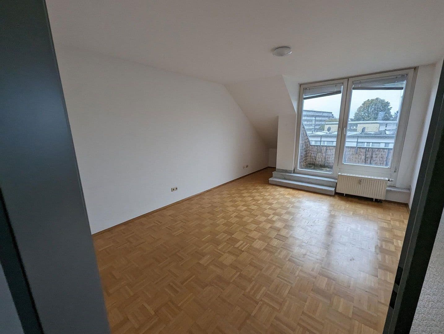 Prenájom bytu 2-izbový 56 m², Köln Weiß, Severné Porýnie - Westfálsko Prenájom bytu 2-izbový 56 m², Köln Weiß, Severné Porýnie - Westfálsko