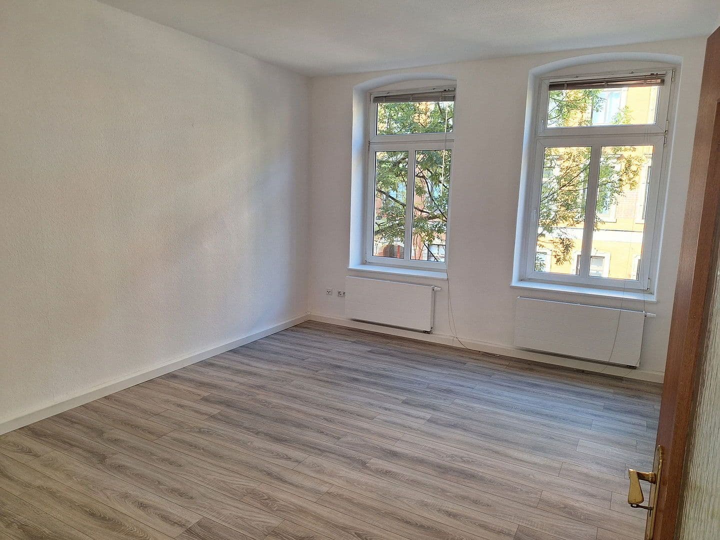 Prenájom bytu 3-izbový 80 m², Kreisigstraße 40, Zwickau, Sasko Prenájom bytu 3-izbový 80 m², Kreisigstraße 40, Zwickau, Sasko