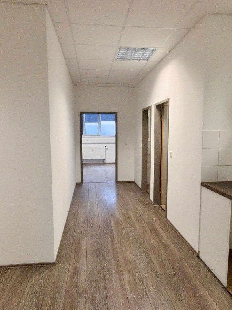 Prenájom kancelárie 104 m², Barbiergasse 6, Nürnberg, Bavorsko Prenájom kancelárie 104 m², Barbiergasse 6, Nürnberg, Bavorsko