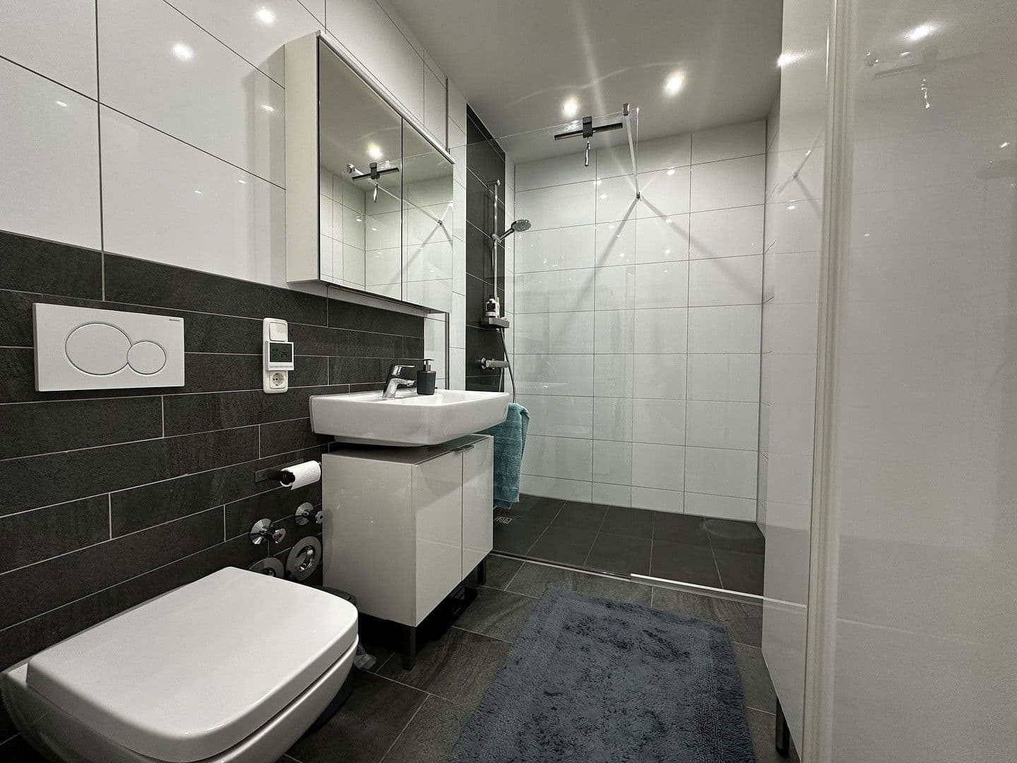 Prenájom bytu 4-izbový 91 m², Bergmannsweg 76, Baesweiler, Severné Porýnie - Westfálsko Prenájom bytu 4-izbový 91 m², Bergmannsweg 76, Baesweiler, Severné Porýnie - Westfálsko