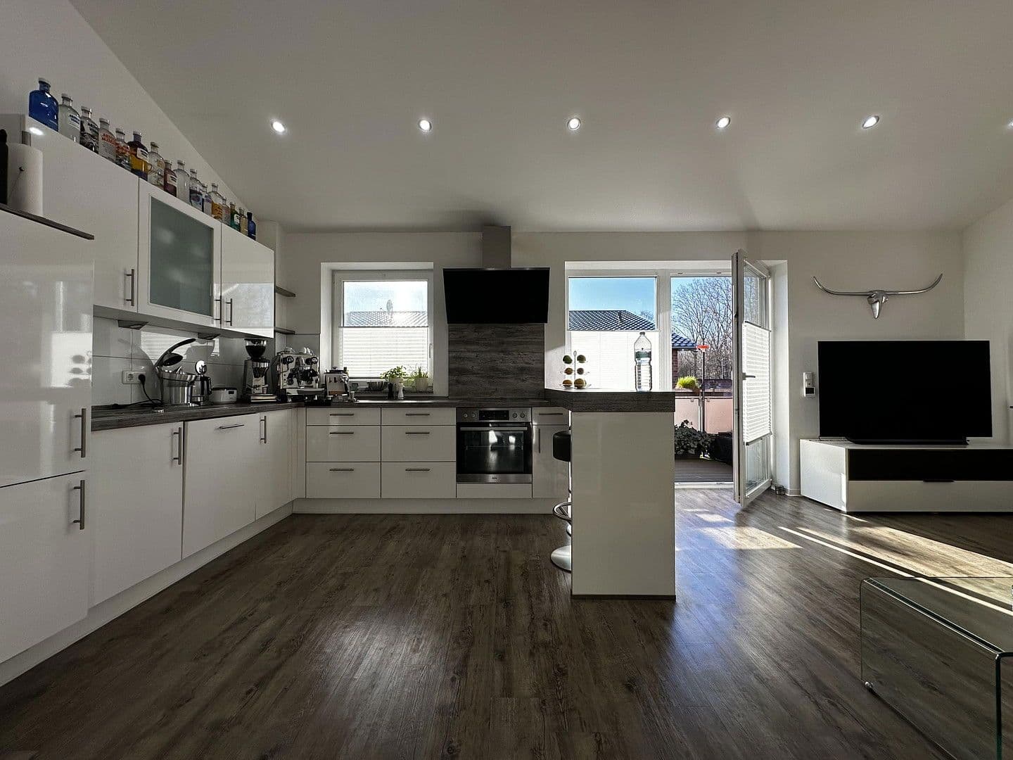 Prenájom bytu 4-izbový 91 m², Bergmannsweg 76, Baesweiler, Severné Porýnie - Westfálsko Prenájom bytu 4-izbový 91 m², Bergmannsweg 76, Baesweiler, Severné Porýnie - Westfálsko