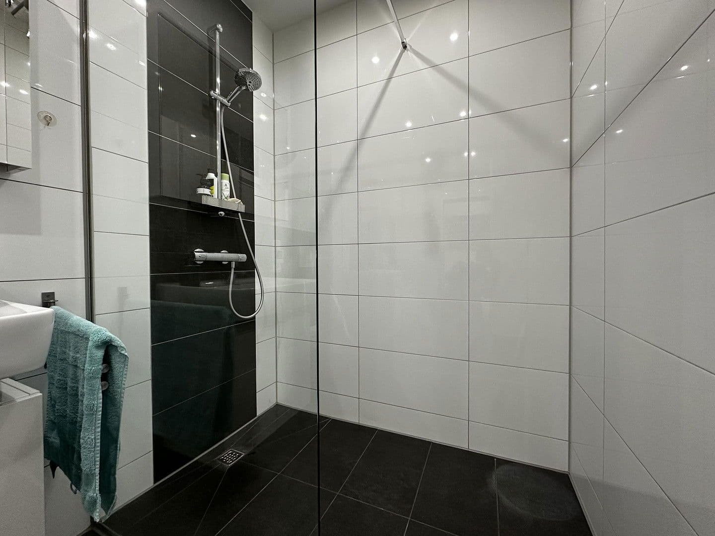 Prenájom bytu 4-izbový 91 m², Bergmannsweg 76, Baesweiler, Severné Porýnie - Westfálsko Prenájom bytu 4-izbový 91 m², Bergmannsweg 76, Baesweiler, Severné Porýnie - Westfálsko