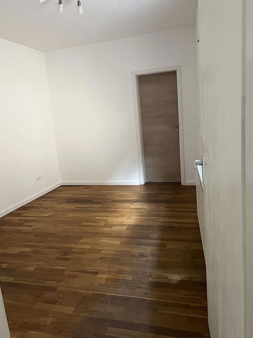 Predaj domu 250 m², pozemek 314 m², Mutterstadt, Porýnie-Falcko Predaj domu 250 m², pozemek 314 m², Mutterstadt, Porýnie-Falcko
