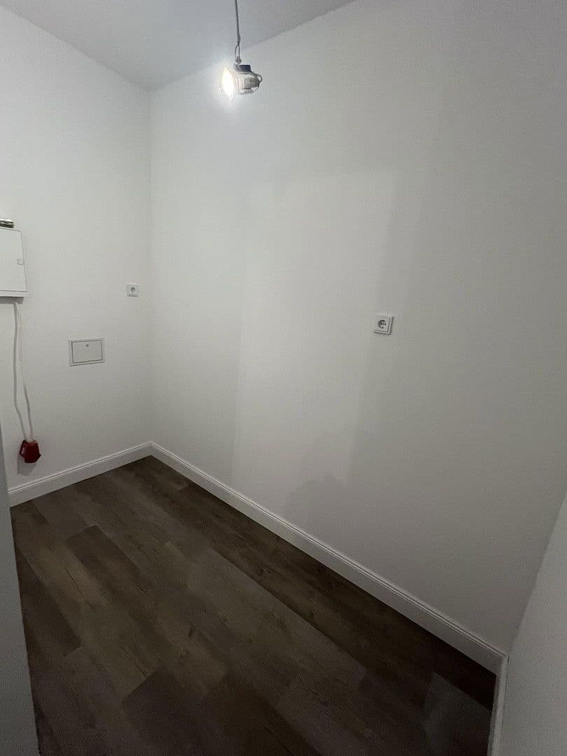 Predaj domu 250 m², pozemek 314 m², Mutterstadt, Porýnie-Falcko Predaj domu 250 m², pozemek 314 m², Mutterstadt, Porýnie-Falcko