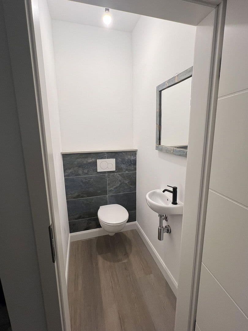 Predaj domu 250 m², pozemek 314 m², Mutterstadt, Porýnie-Falcko Predaj domu 250 m², pozemek 314 m², Mutterstadt, Porýnie-Falcko