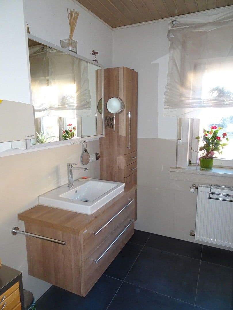 Predaj domu 168 m², pozemek 315 m², Ingolstadt, Bavorsko Predaj domu 168 m², pozemek 315 m², Ingolstadt, Bavorsko