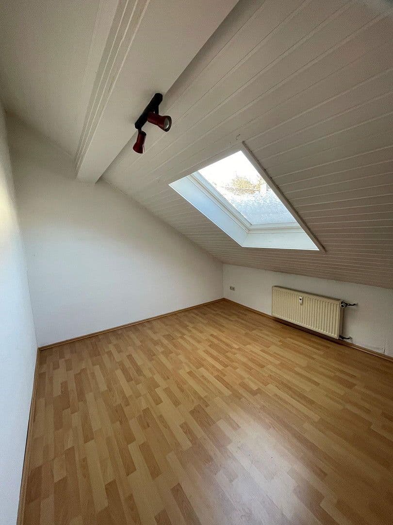 Prenájom bytu 4-izbový 158 m², Königstein im Taunus, Hesensko Prenájom bytu 4-izbový 158 m², Königstein im Taunus, Hesensko