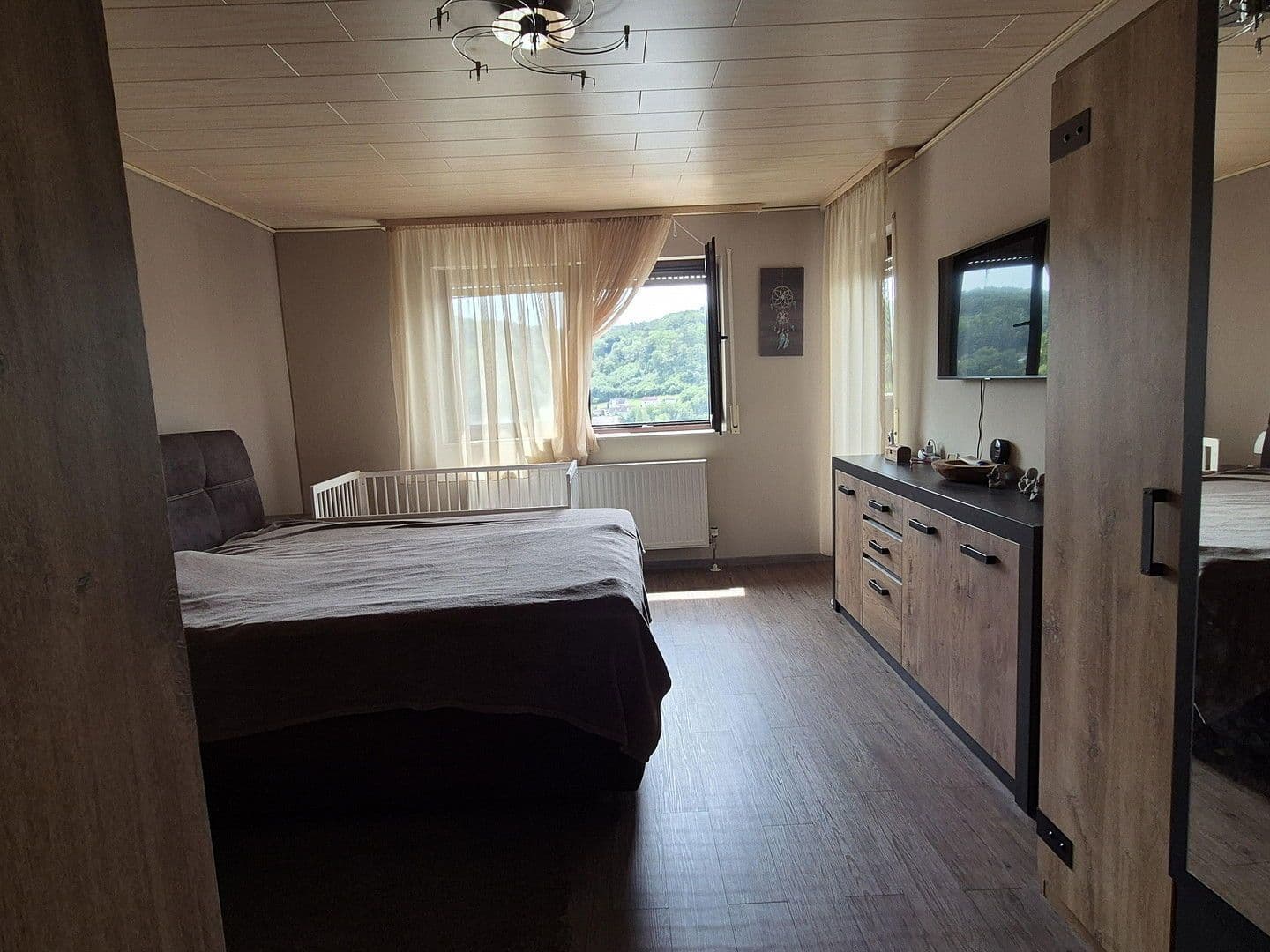 Predaj domu 183 m², pozemek 836 m², Adelsheim, Bádensko-Wurttembersko Predaj domu 183 m², pozemek 836 m², Adelsheim, Bádensko-Wurttembersko