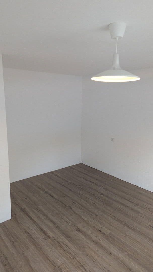 Prenájom bytu 5-izbový 154 m², Königstein im Taunus, Hesensko Prenájom bytu 5-izbový 154 m², Königstein im Taunus, Hesensko