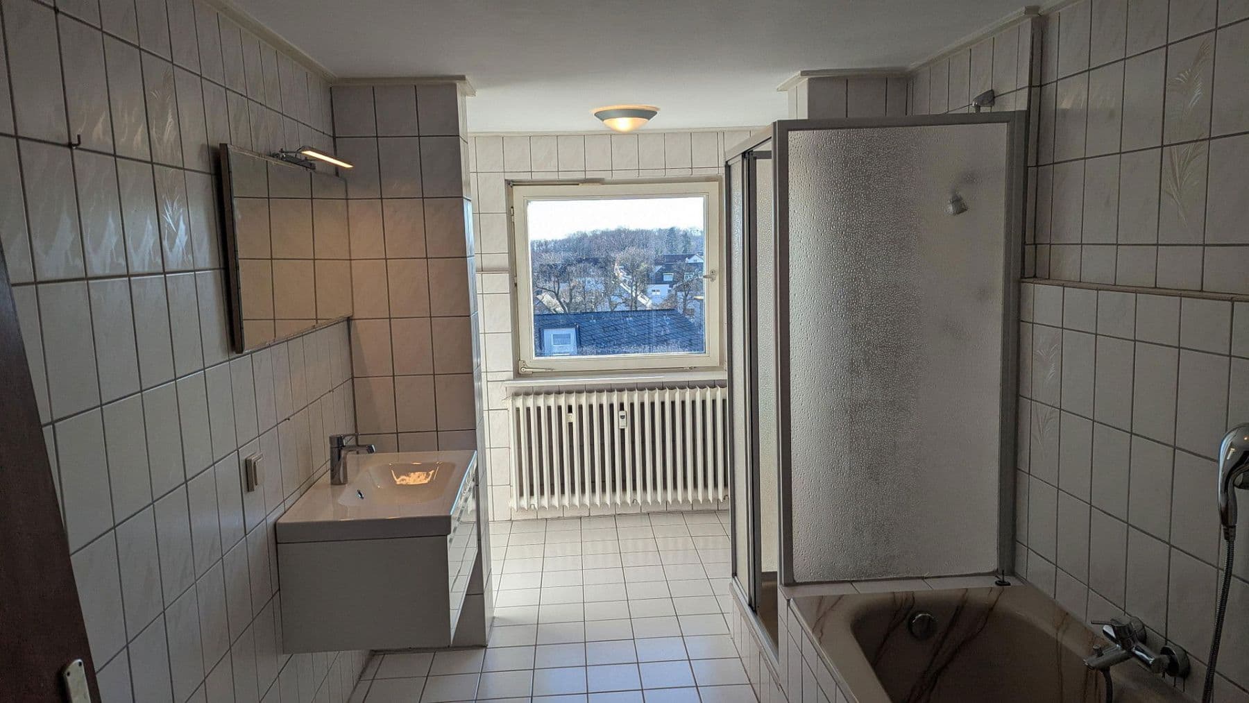 Prenájom bytu 5-izbový 154 m², Königstein im Taunus, Hesensko Prenájom bytu 5-izbový 154 m², Königstein im Taunus, Hesensko