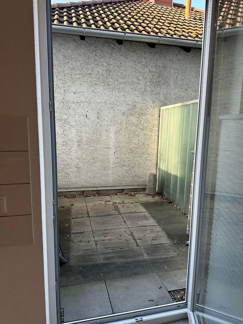 Prenájom bytu 3-izbový 70 m², Altenwoogstr.35, Kaiserslautern, Porýnie-Falcko Prenájom bytu 3-izbový 70 m², Altenwoogstr.35, Kaiserslautern, Porýnie-Falcko