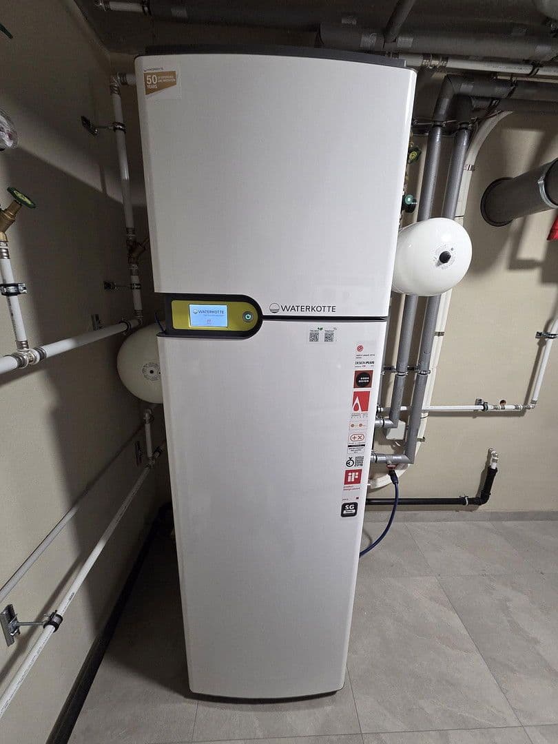 Predaj domu 185 m², pozemek 300 m², Rosenstr. 6a, Röthenbach an der Pegnitz, Bavorsko Predaj domu 185 m², pozemek 300 m², Rosenstr. 6a, Röthenbach an der Pegnitz, Bavorsko