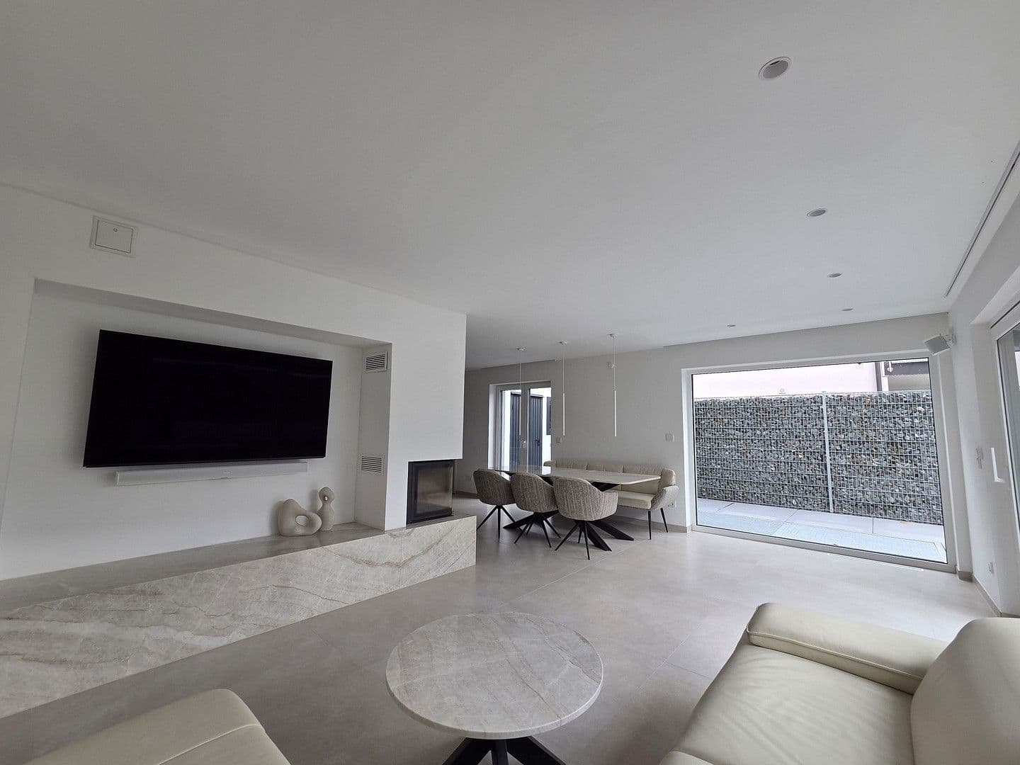 Predaj domu 185 m², pozemek 300 m², Rosenstr. 6a, Röthenbach an der Pegnitz, Bavorsko Predaj domu 185 m², pozemek 300 m², Rosenstr. 6a, Röthenbach an der Pegnitz, Bavorsko