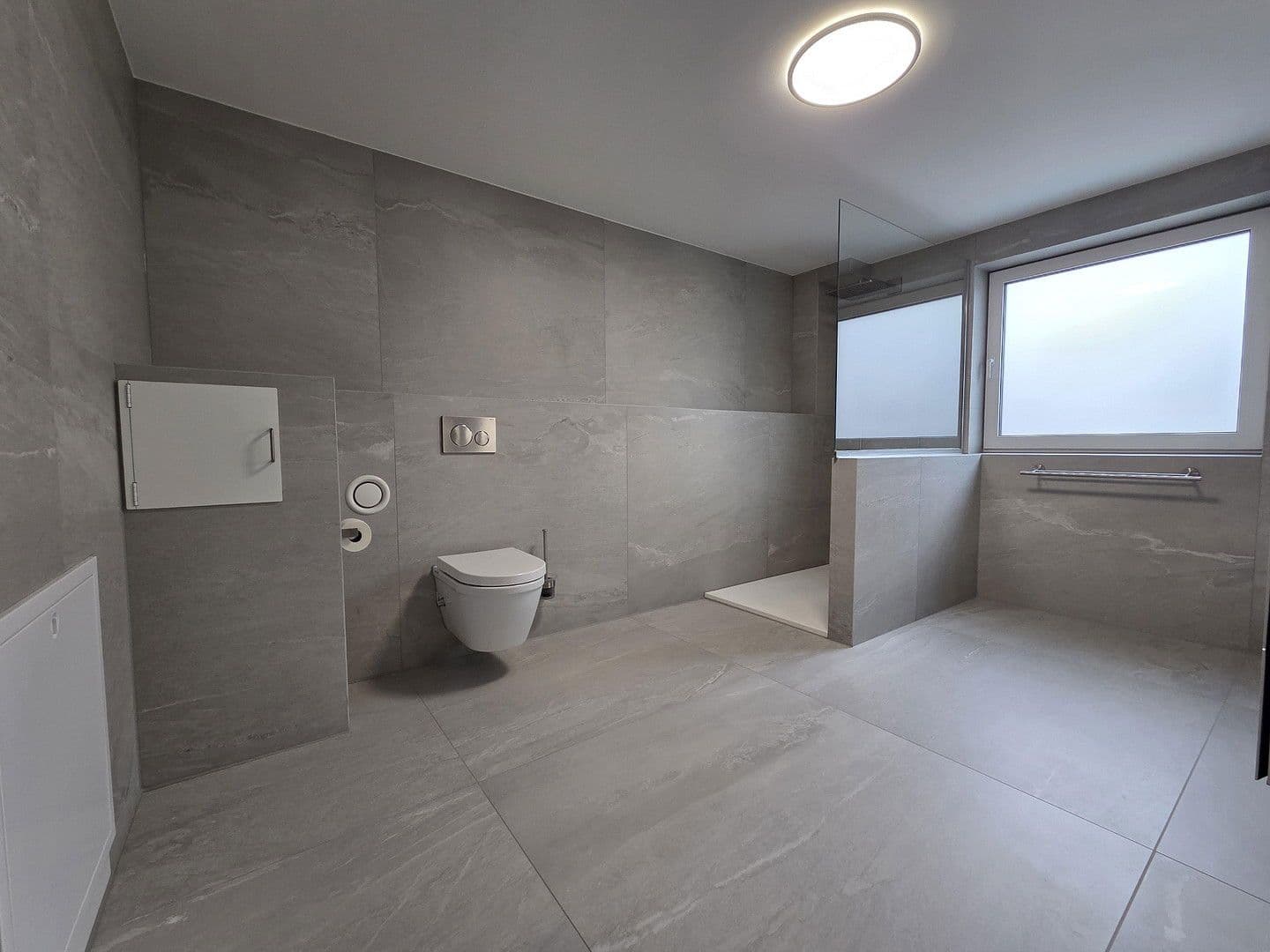 Predaj domu 185 m², pozemek 300 m², Rosenstr. 6a, Röthenbach an der Pegnitz, Bavorsko Predaj domu 185 m², pozemek 300 m², Rosenstr. 6a, Röthenbach an der Pegnitz, Bavorsko