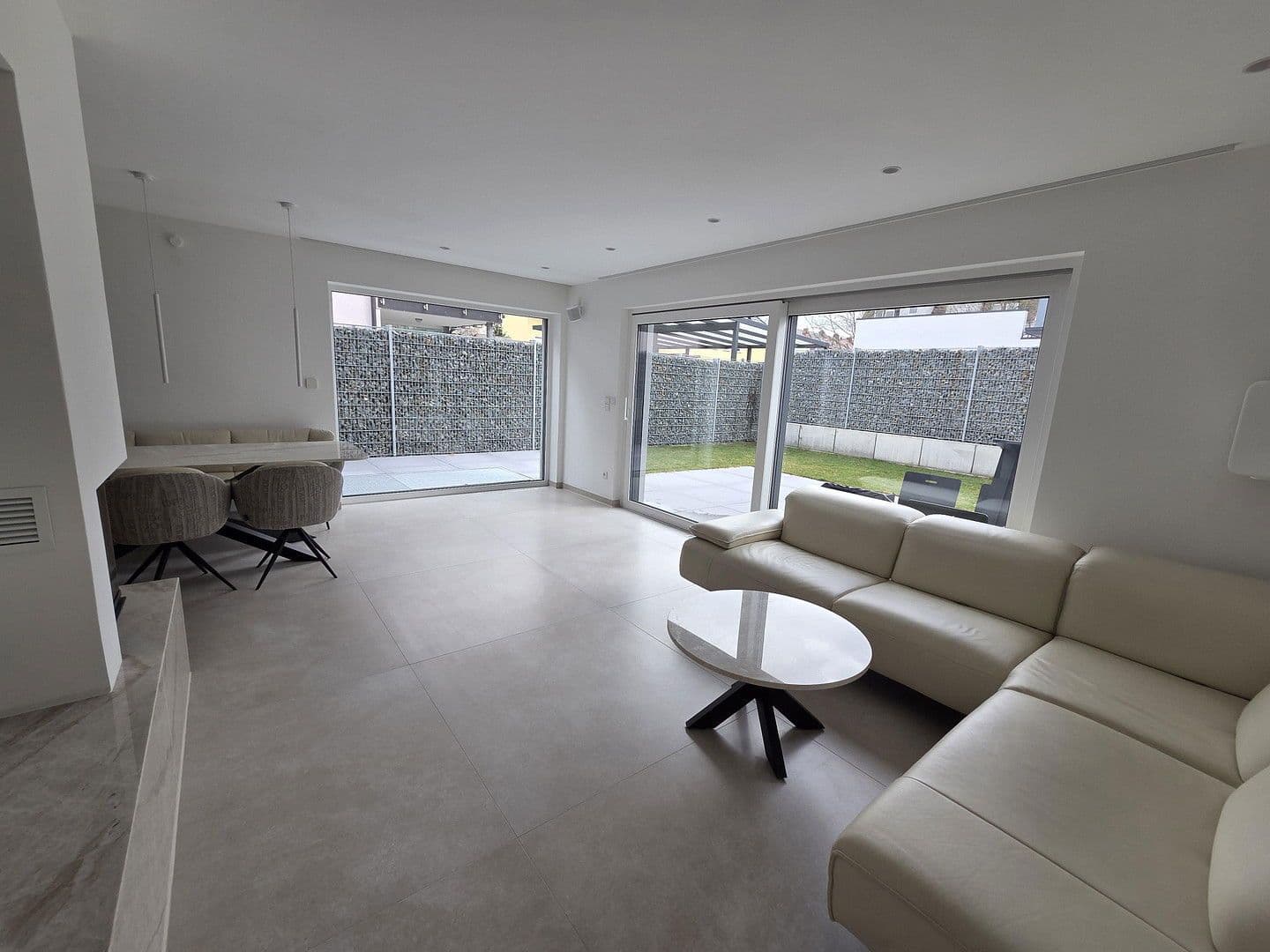 Predaj domu 185 m², pozemek 300 m², Rosenstr. 6a, Röthenbach an der Pegnitz, Bavorsko Predaj domu 185 m², pozemek 300 m², Rosenstr. 6a, Röthenbach an der Pegnitz, Bavorsko