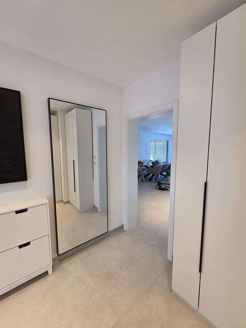 Predaj domu 185 m², pozemek 300 m², Rosenstr. 6a, Röthenbach an der Pegnitz, Bavorsko Predaj domu 185 m², pozemek 300 m², Rosenstr. 6a, Röthenbach an der Pegnitz, Bavorsko