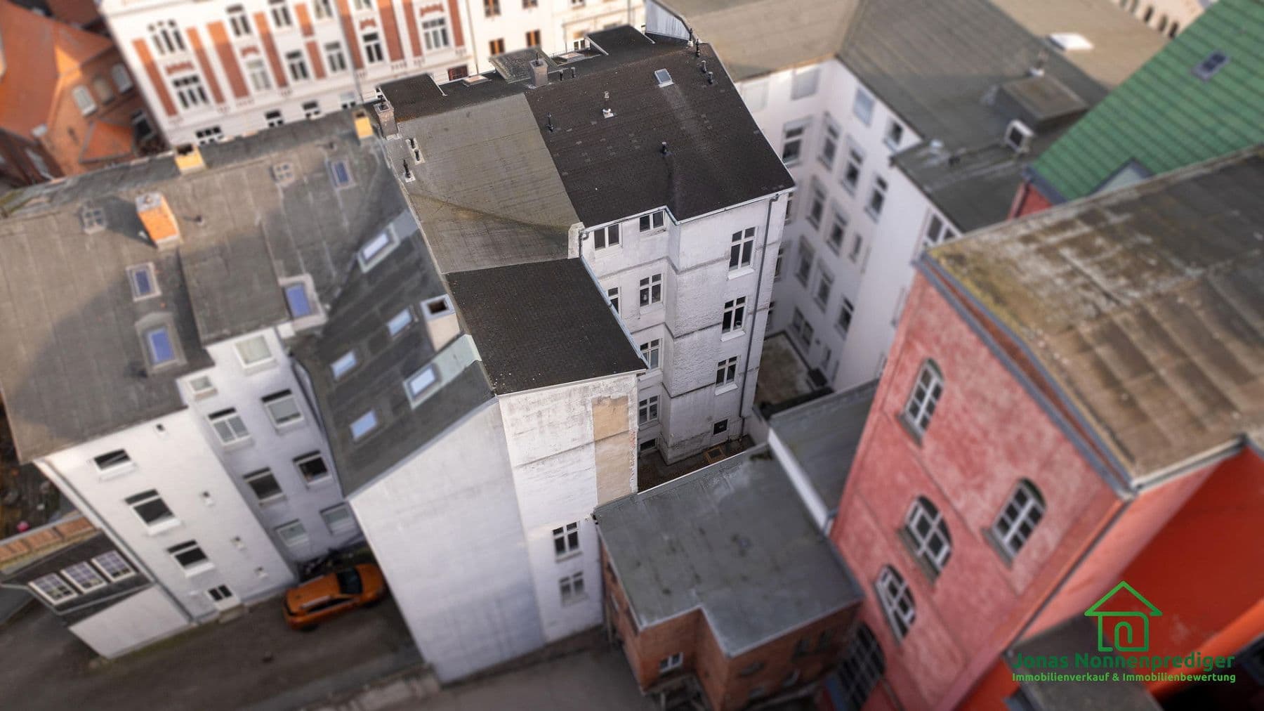 Predaj domu 714 m², pozemek 249 m², Moritz-Wiggers-Straße 4, Schwerin, Meklenbursko-Predpomoransko Predaj domu 714 m², pozemek 249 m², Moritz-Wiggers-Straße 4, Schwerin, Meklenbursko-Predpomoransko