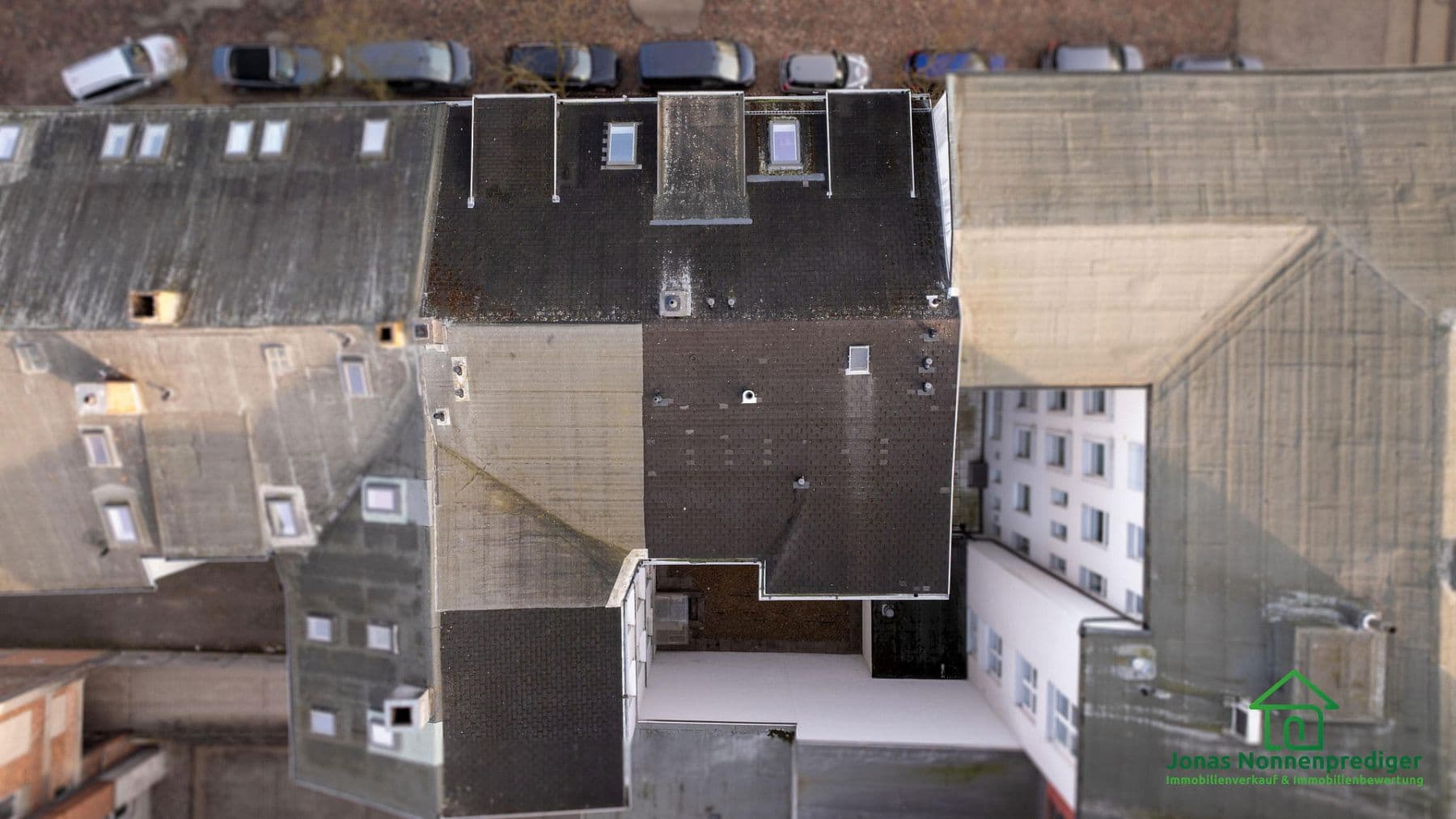 Predaj domu 714 m², pozemek 249 m², Moritz-Wiggers-Straße 4, Schwerin, Meklenbursko-Predpomoransko Predaj domu 714 m², pozemek 249 m², Moritz-Wiggers-Straße 4, Schwerin, Meklenbursko-Predpomoransko