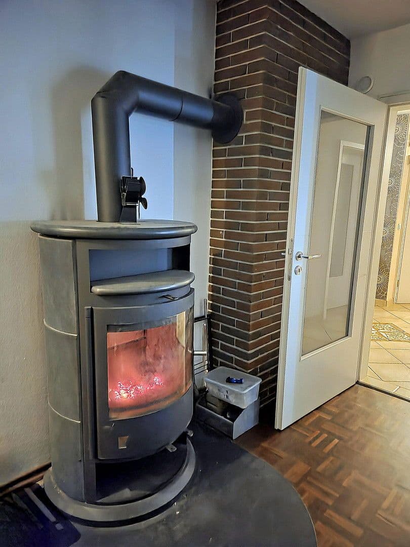 Predaj domu 143 m², pozemek 1.400 m², Hemmoor, Dolné Sasko Predaj domu 143 m², pozemek 1.400 m², Hemmoor, Dolné Sasko