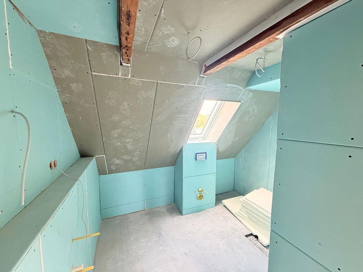 Predaj domu 133 m², pozemek 544 m², Glinde, Šlezvicko-Holštajnsko Predaj domu 133 m², pozemek 544 m², Glinde, Šlezvicko-Holštajnsko