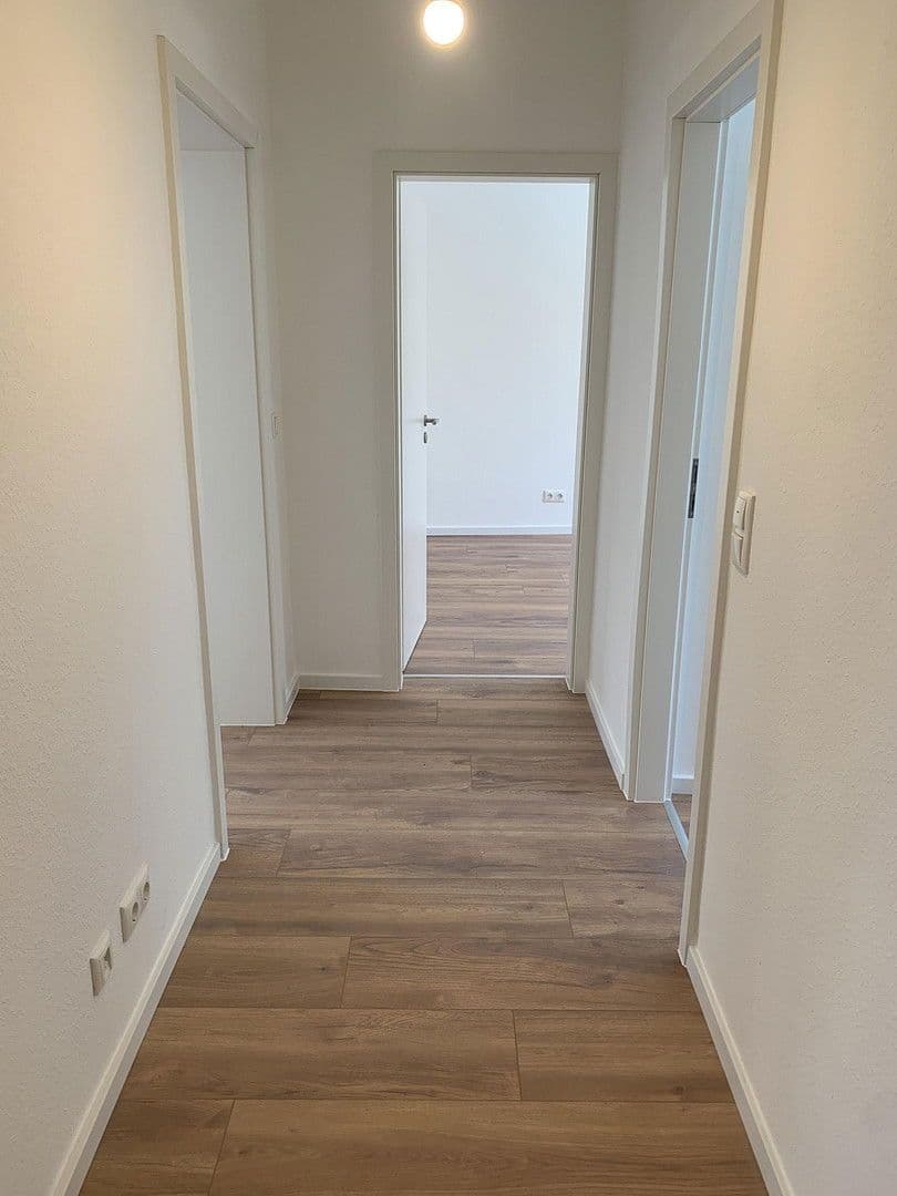 Prenájom bytu 3-izbový 70 m², Heinrich-Seliger-Straße 24, Frankfurt, Hesensko Prenájom bytu 3-izbový 70 m², Heinrich-Seliger-Straße 24, Frankfurt, Hesensko