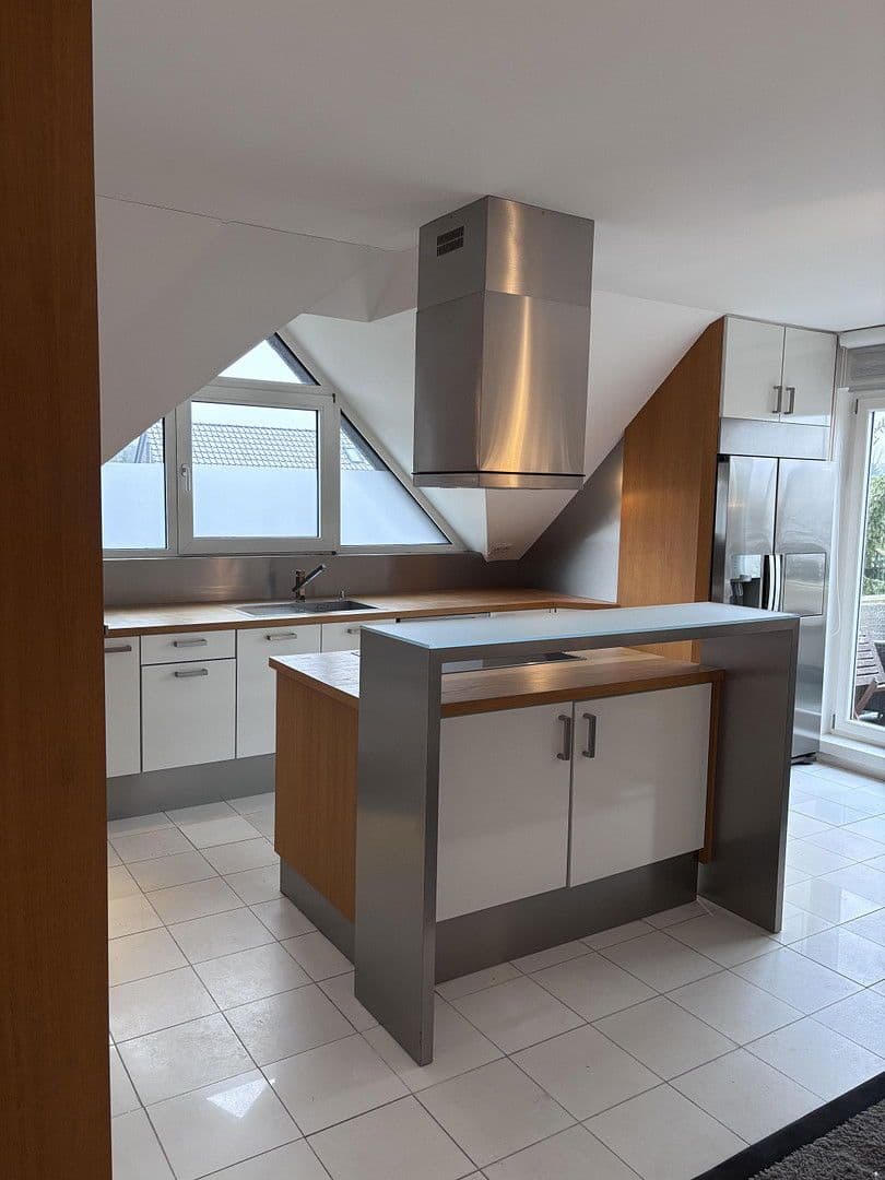 Prenájom bytu 2-izbový 150 m², Dortmund, Severné Porýnie - Westfálsko Prenájom bytu 2-izbový 150 m², Dortmund, Severné Porýnie - Westfálsko