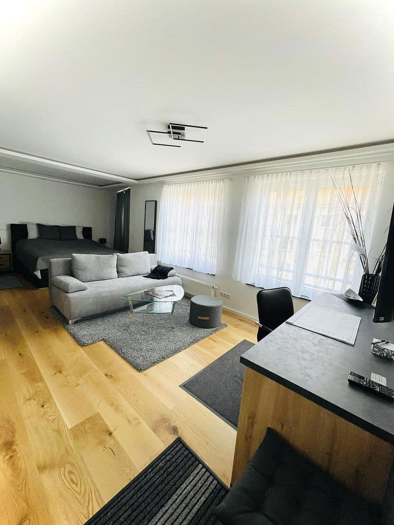 Prenájom bytu 1-izbový 37 m², Leipzig, Sasko Prenájom bytu 1-izbový 37 m², Leipzig, Sasko