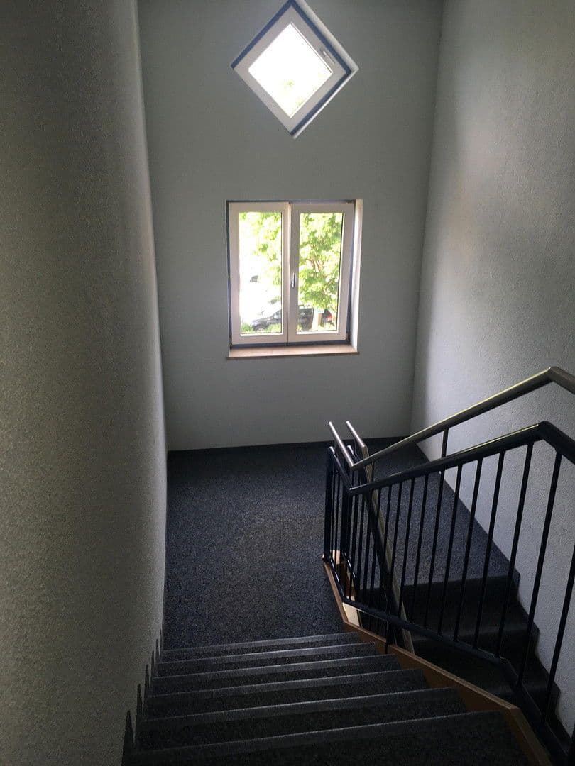 Prenájom bytu 3-izbový 72 m², Groß Kreutz (Havel), Brandenbursko Prenájom bytu 3-izbový 72 m², Groß Kreutz (Havel), Brandenbursko