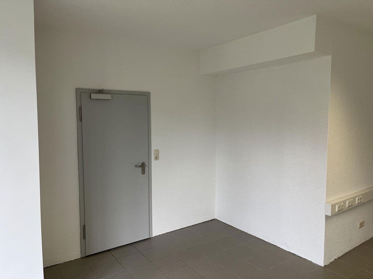 Prenájom kancelárie 63 m², Fackenburger Allee 44, Lübeck, Šlezvicko-Holštajnsko Prenájom kancelárie 63 m², Fackenburger Allee 44, Lübeck, Šlezvicko-Holštajnsko