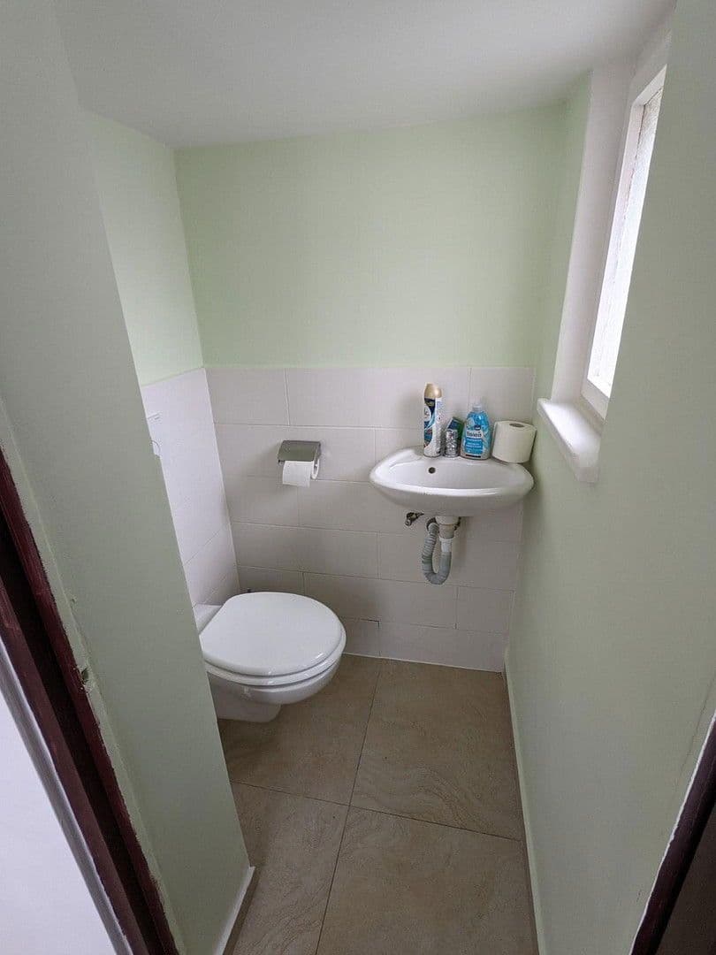 Prenájom bytu 5-izbový 11 m², Neckarstr. 13,, Villingen-Schwenningen, Bádensko-Wurttembersko Prenájom bytu 5-izbový 11 m², Neckarstr. 13,, Villingen-Schwenningen, Bádensko-Wurttembersko