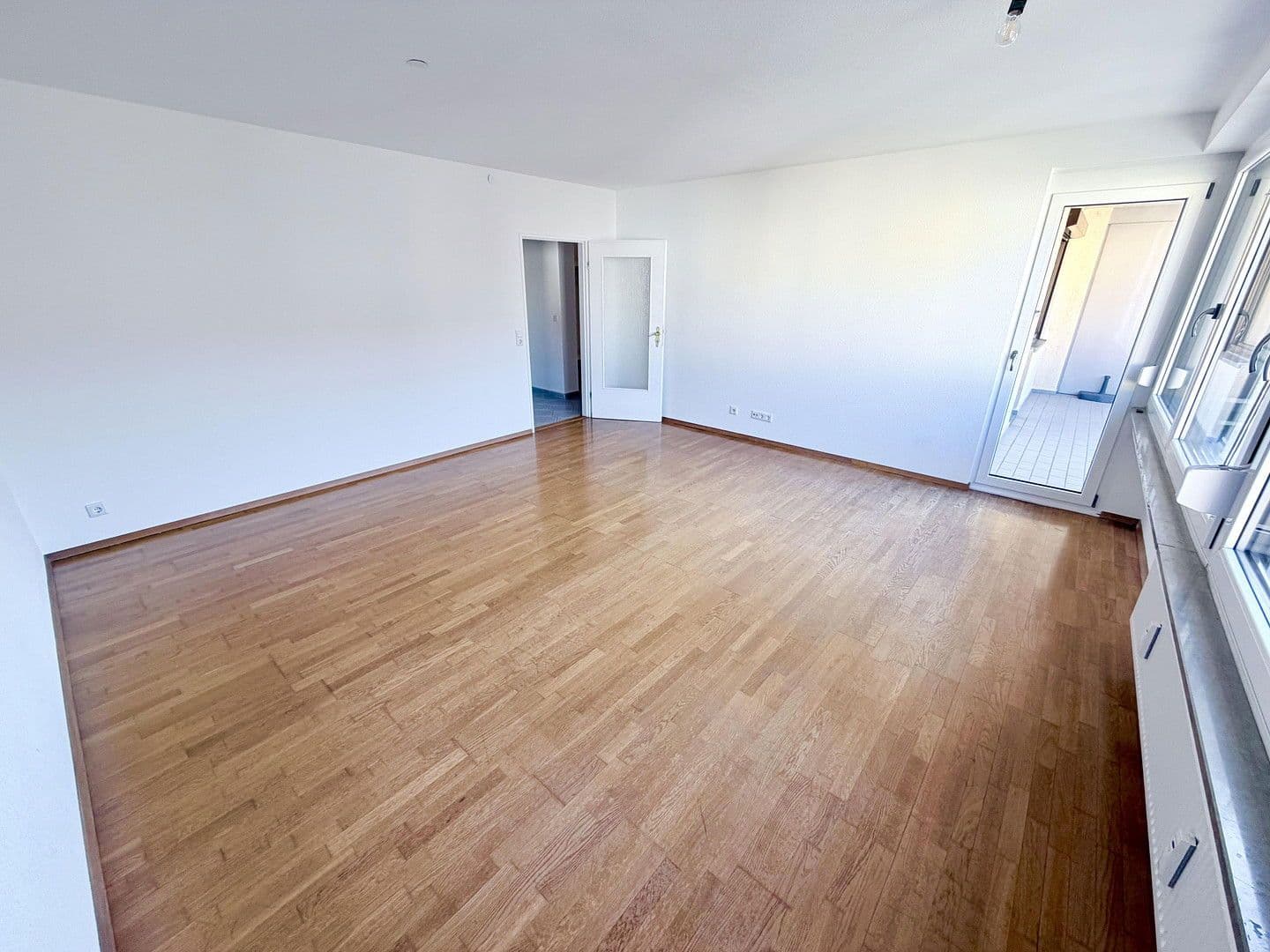 Predaj bytu 2-izbový 60 m², Luitpoldstraße 37, Neu-Ulm, Bavorsko Predaj bytu 2-izbový 60 m², Luitpoldstraße 37, Neu-Ulm, Bavorsko